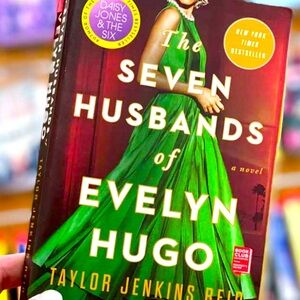 The seven husbands of Evelyn Hugo